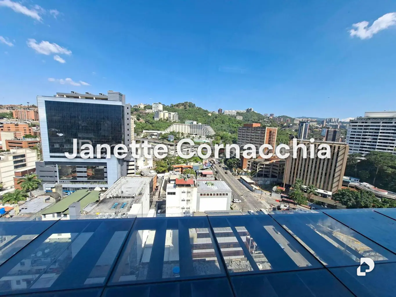 Oficina en Las Mercedes, Caracas – 11