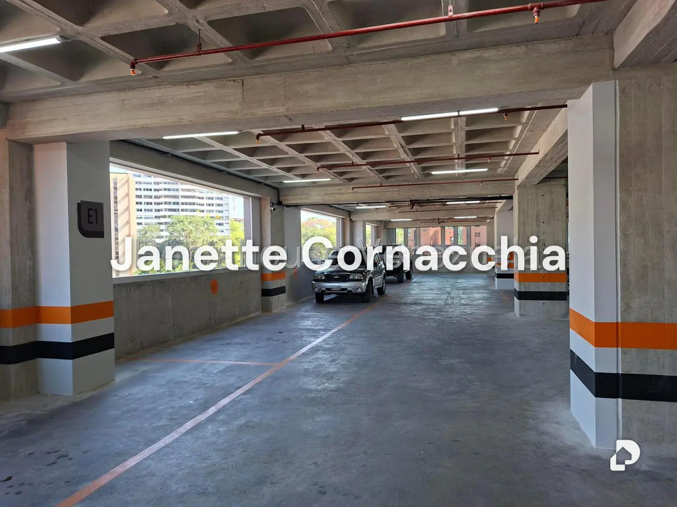Oficina en Las Mercedes, Caracas – 12