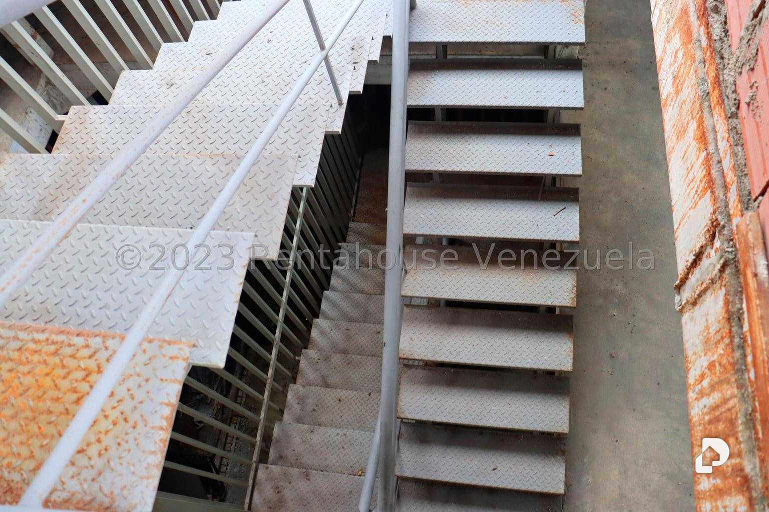 Galpón en El Paraíso, Caracas – 5