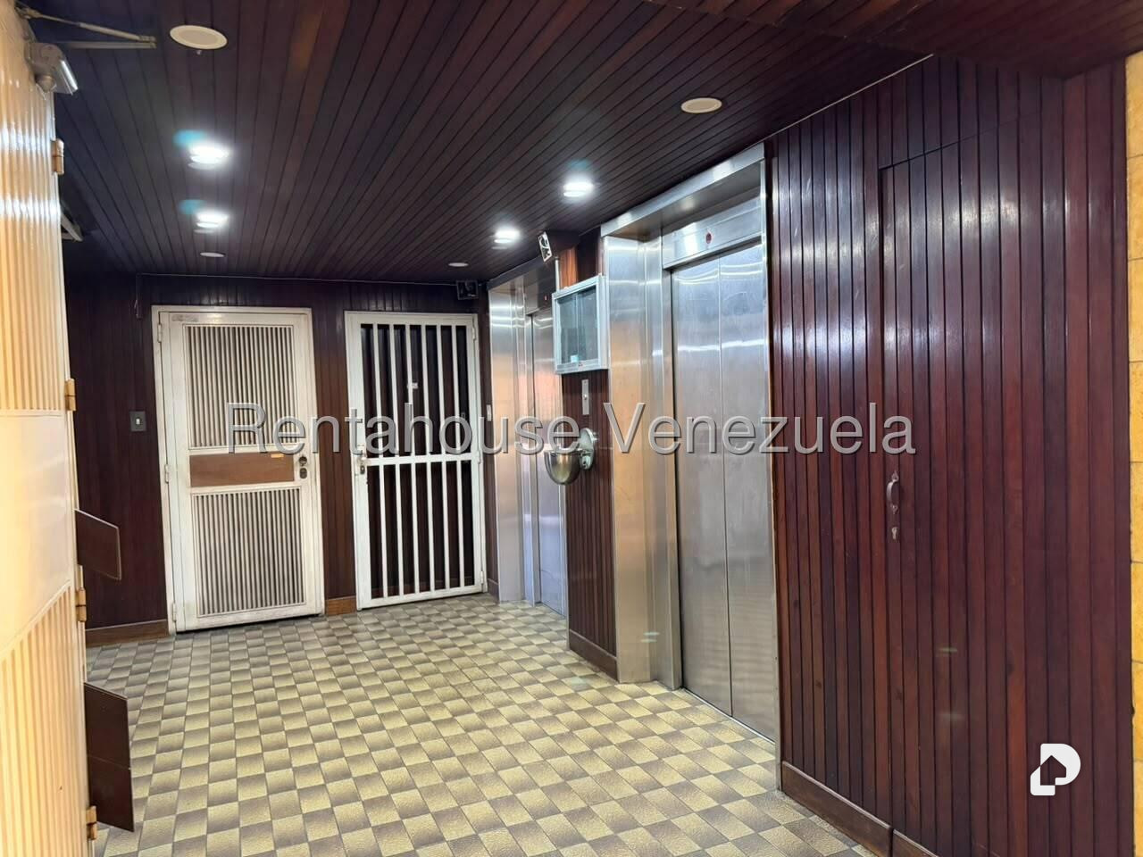 Apartamento en El Marqués, Caracas – 2