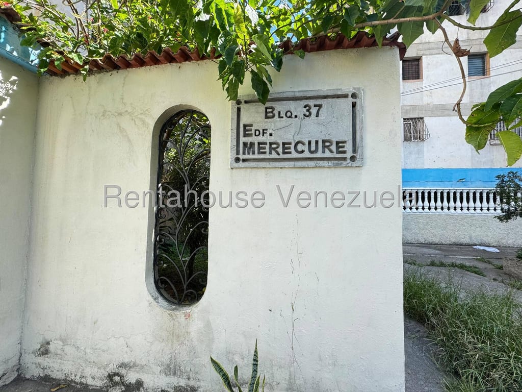Apartamento en Caricuao, Caracas - 1