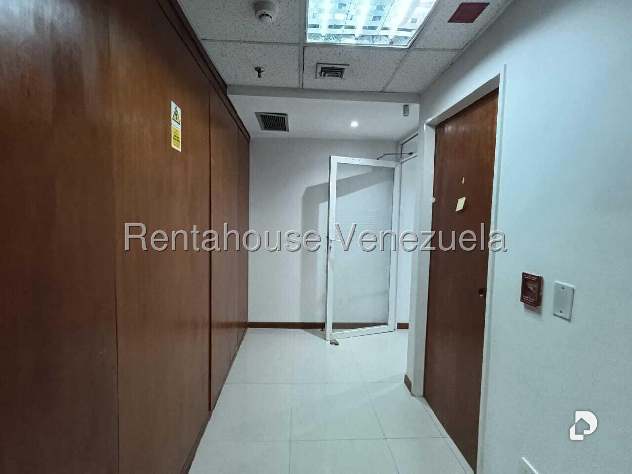 Oficina en El Bosque, Caracas – 5
