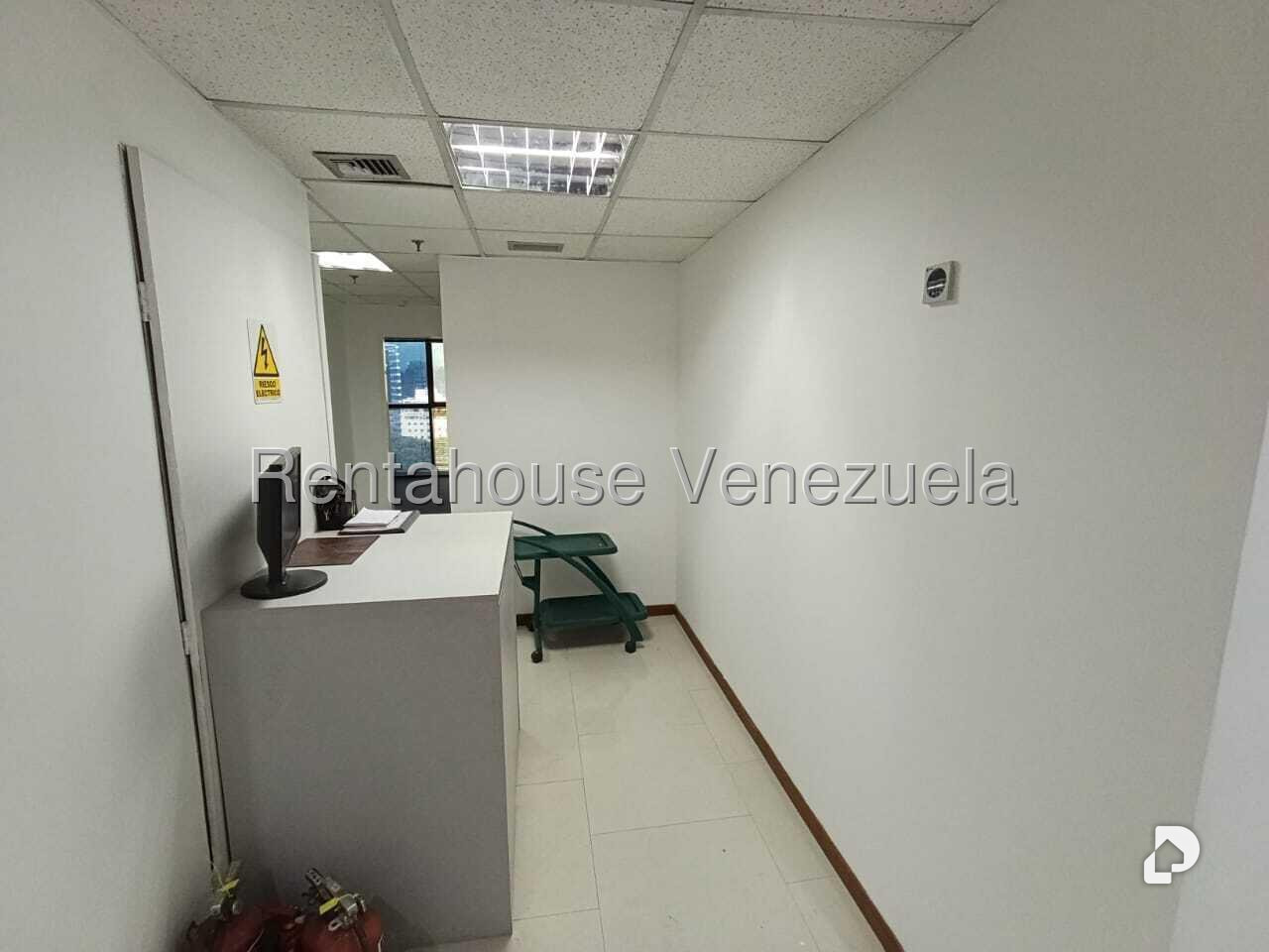 Oficina en El Bosque, Caracas – 7