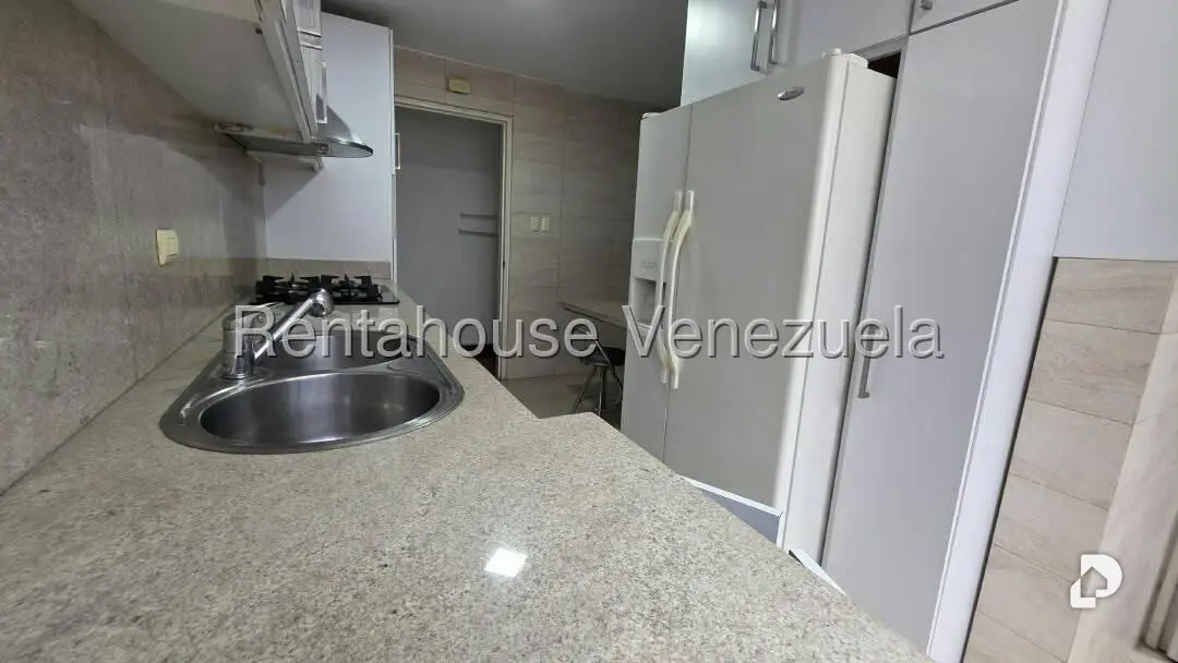 Apartamento en Los Palos Grandes, Caracas – 3