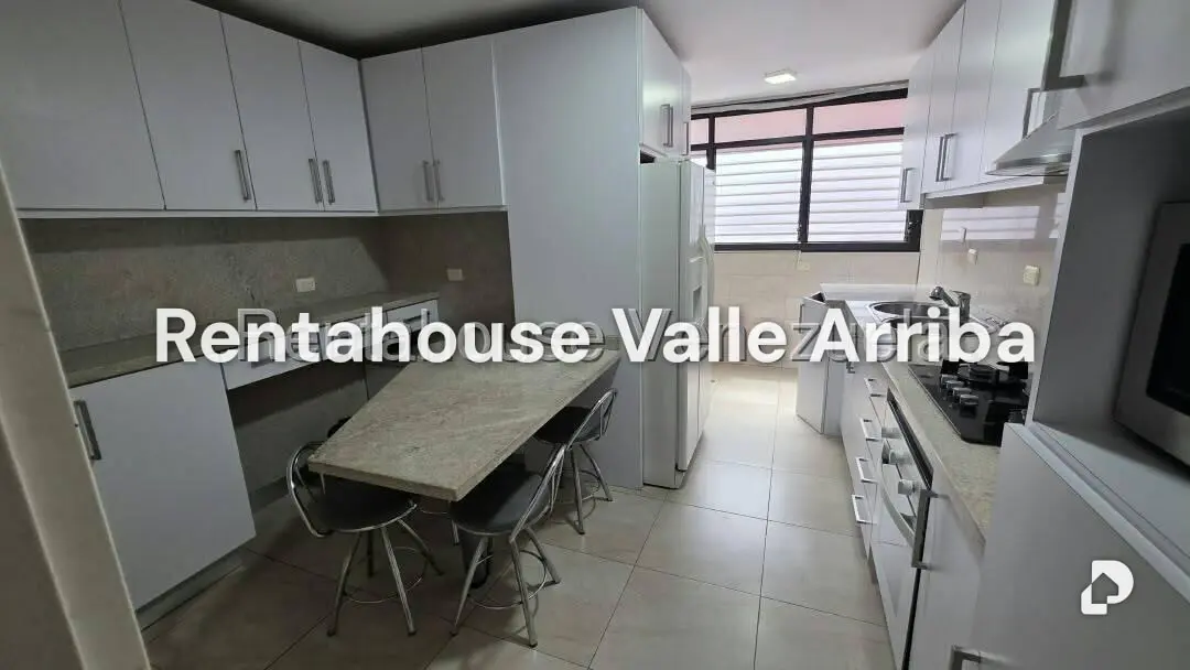 Apartamento en Los Palos Grandes, Caracas – 2