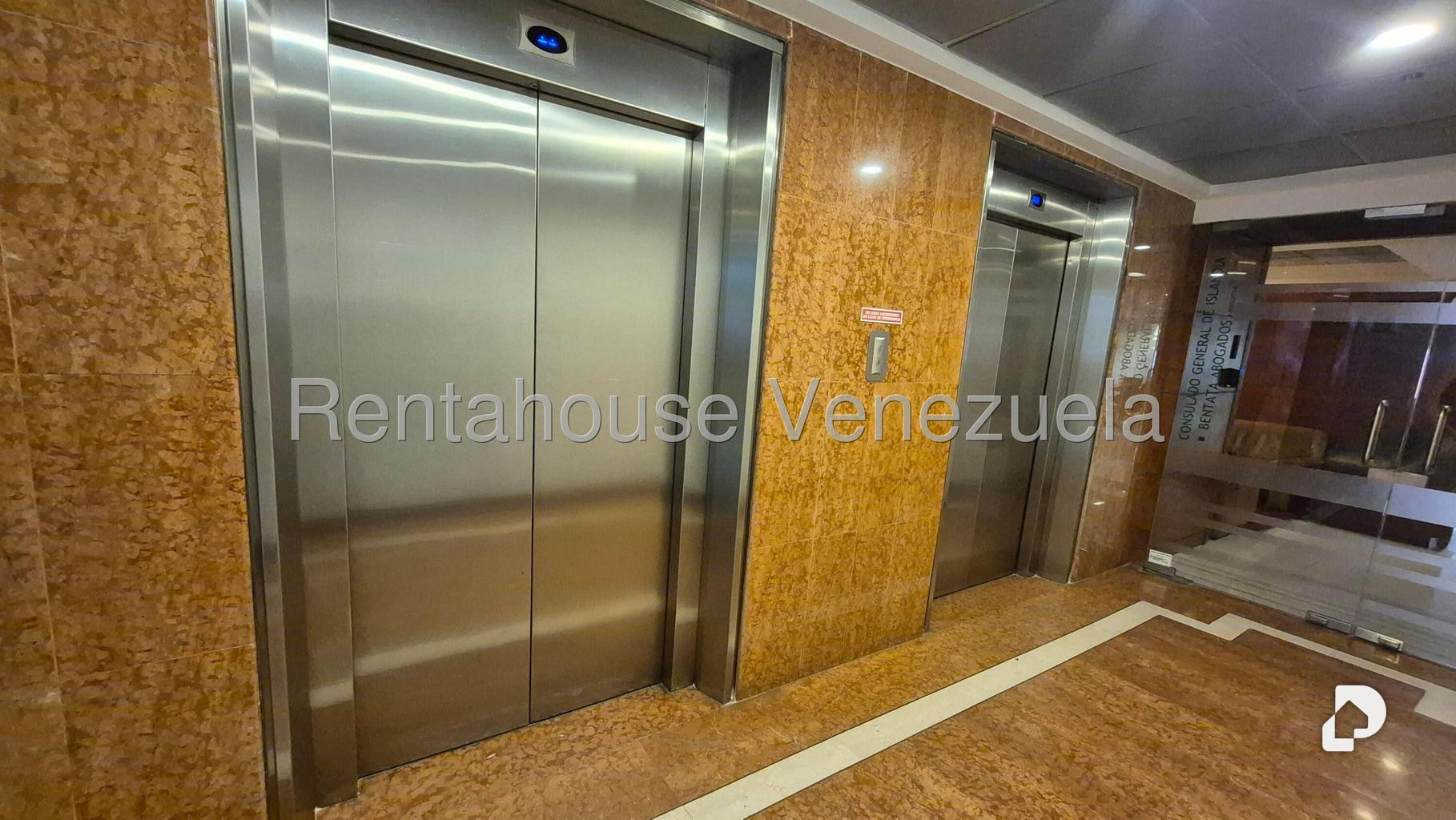 Oficina en Las Mercedes, Caracas