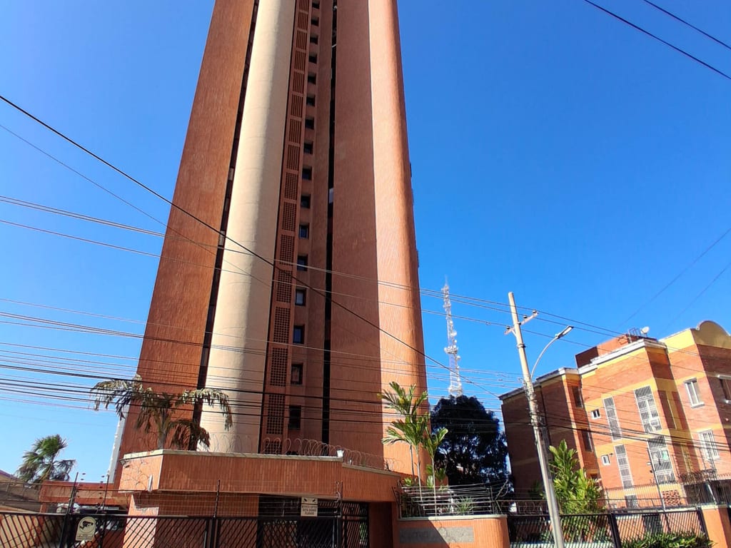 Apartamento en La Lago, Maracaibo - 1