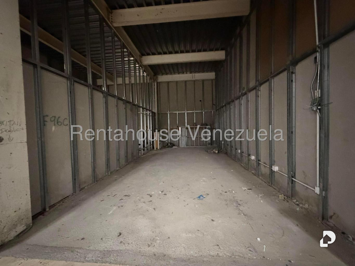 Local comercial en Cerro Verde, Caracas