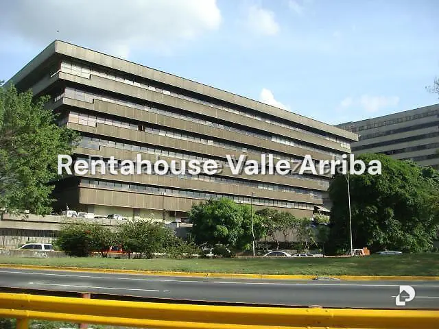Edificio en Chuao, Caracas – 1
