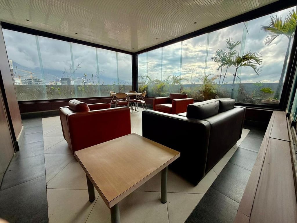 Oficina en Chacao, Caracas - 1