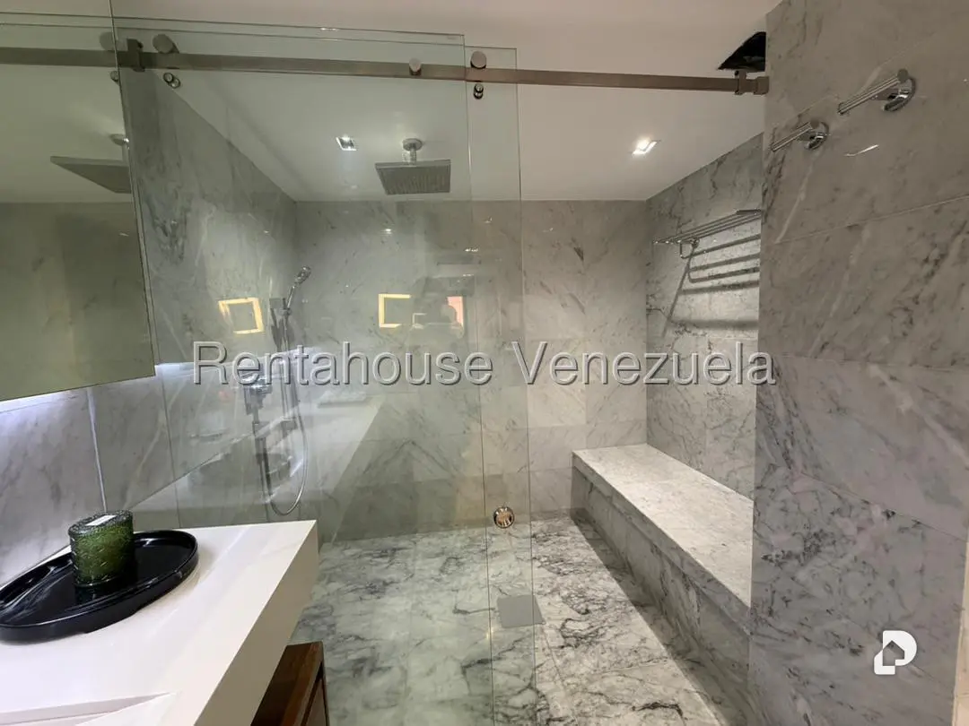Apartamento en Campo Alegre, Caracas – 11