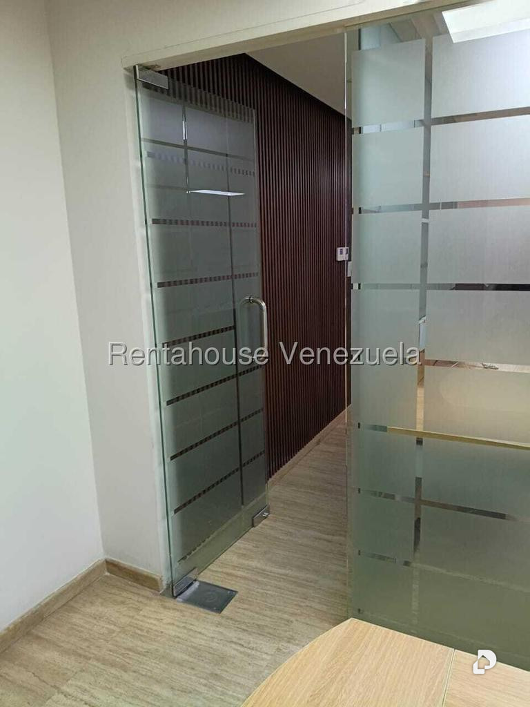 Commercial space in El Rosal, Caracas – 3