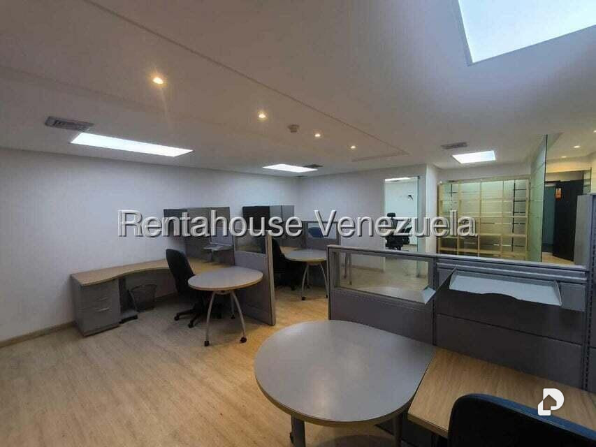 Commercial space in El Rosal, Caracas – 12