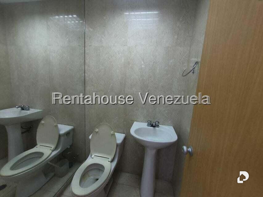 Commercial space in El Rosal, Caracas – 18