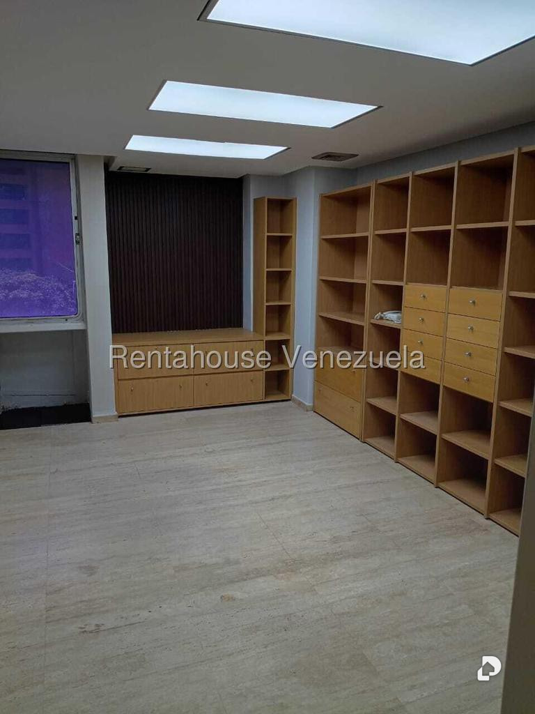Commercial space in El Rosal, Caracas – 4