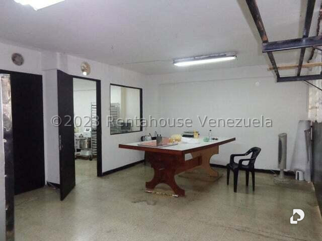 Local comercial en La Candelaria, Caracas – 2