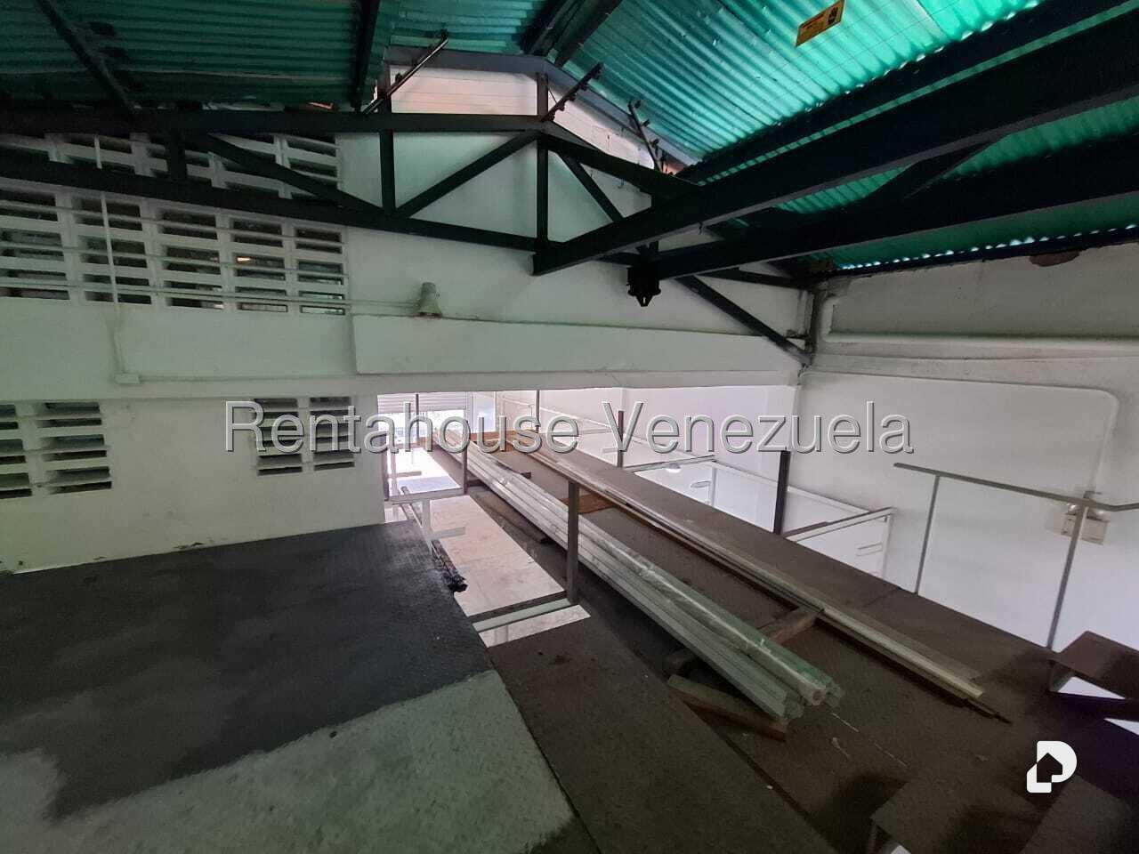 Local comercial en Cementerio, Caracas – 18