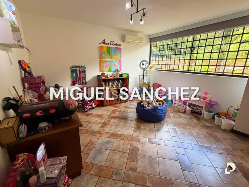 Casa en Santa Sofía, Caracas – 21