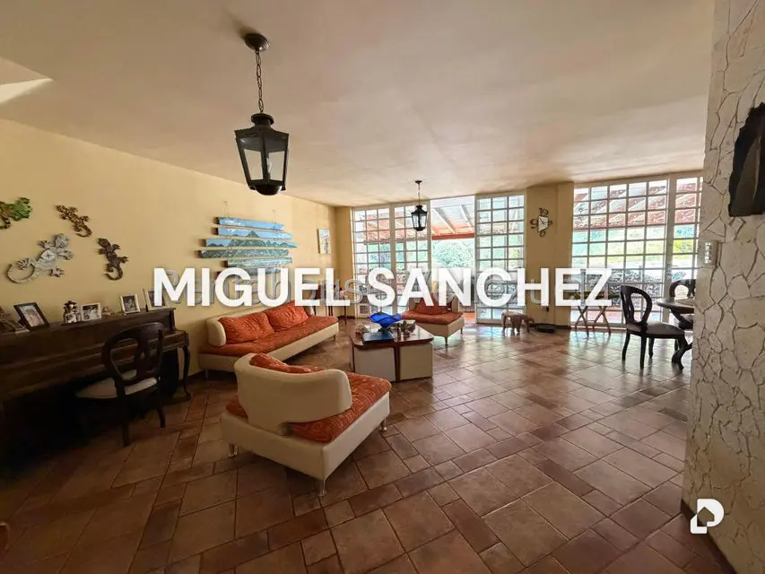 Casa en Santa Sofía, Caracas – 4