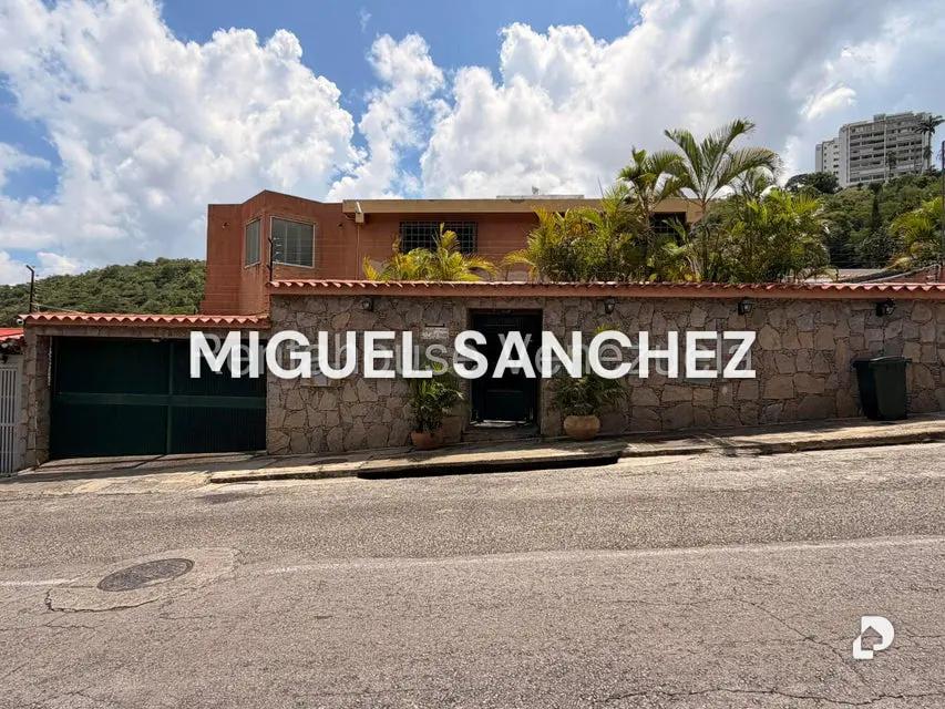 Casa en Santa Sofía, Caracas – 1