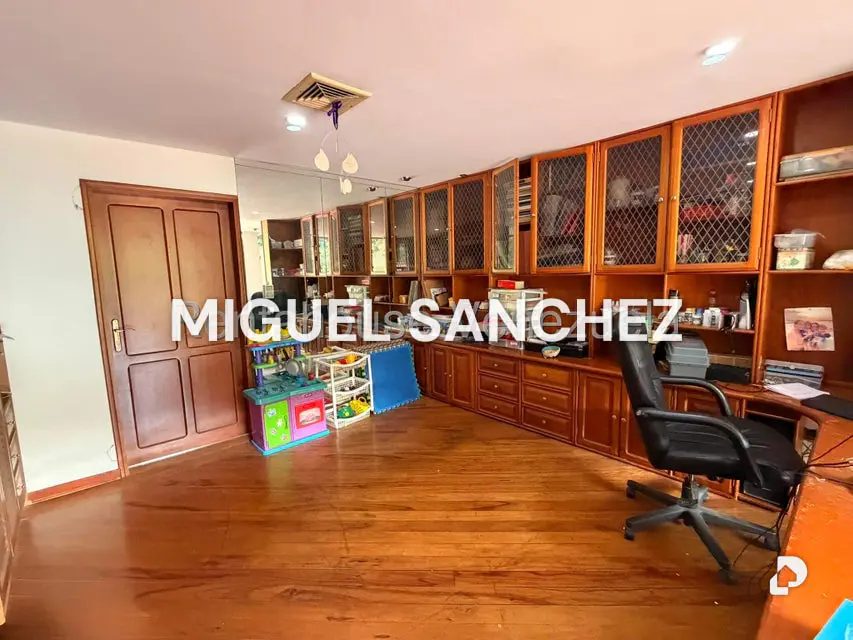 Casa en Santa Sofía, Caracas – 11