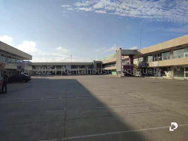 Commercial space in Los Guayos – 5