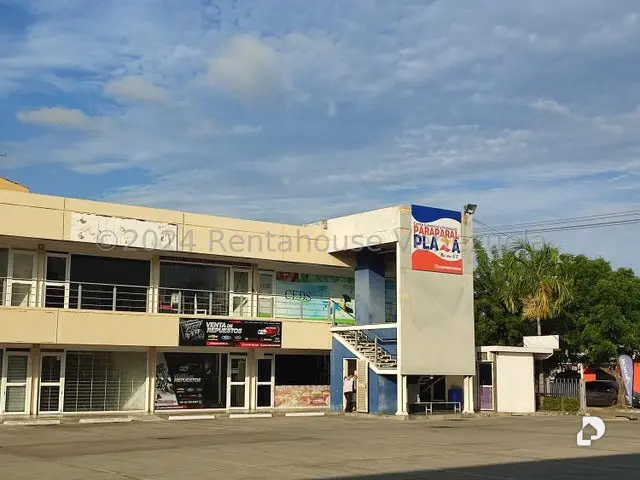 Commercial space in Los Guayos – 2