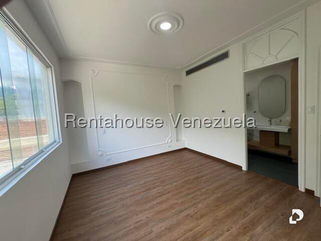 Apartamento en Altamira, Caracas – 11