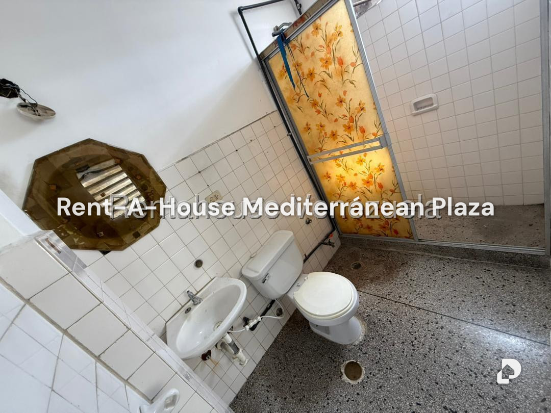 Local comercial en Santa Cecilia, Valencia – 28