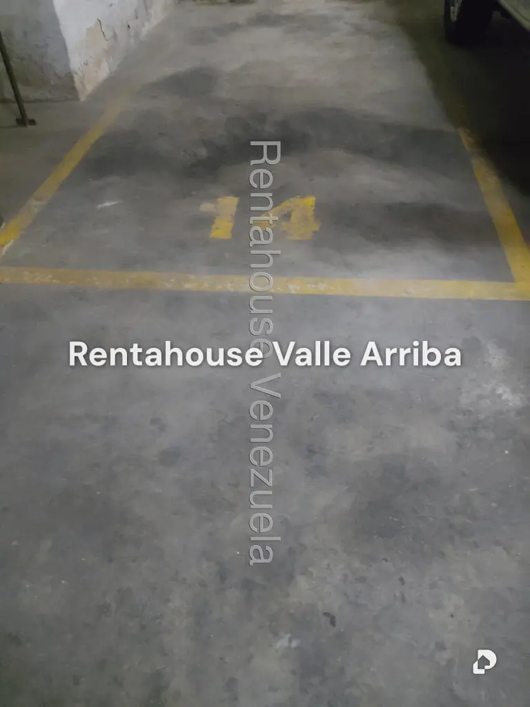 Local comercial en La Urbina, Caracas – 20