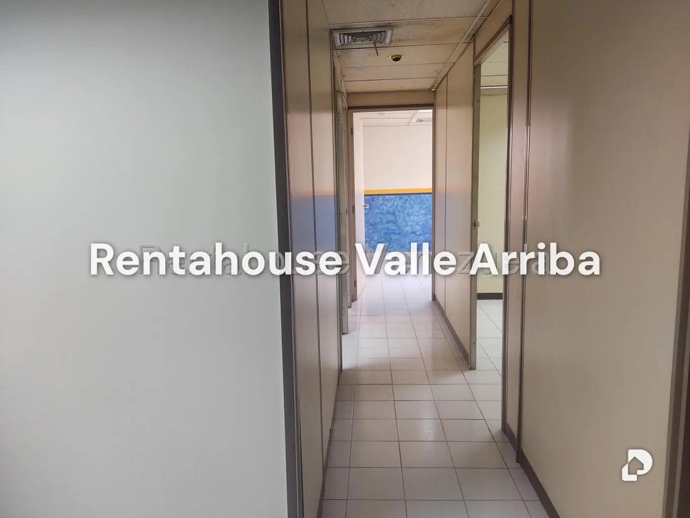 Local comercial en La Urbina, Caracas – 4