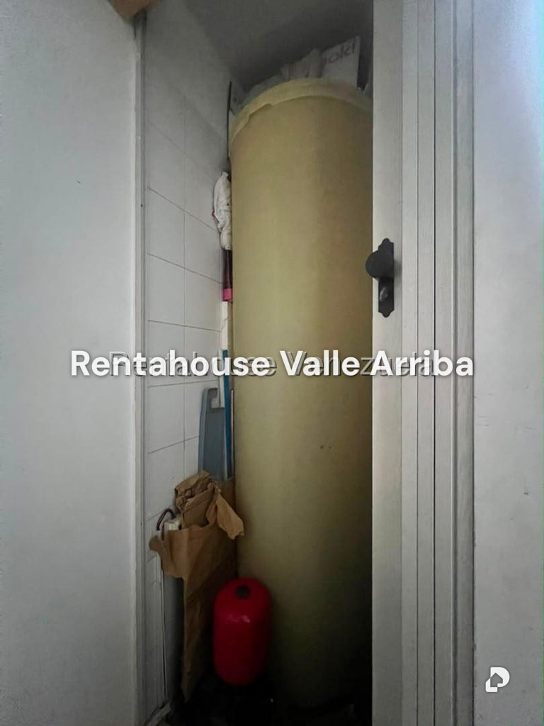 Local comercial en El Cafetal, Caracas – 12