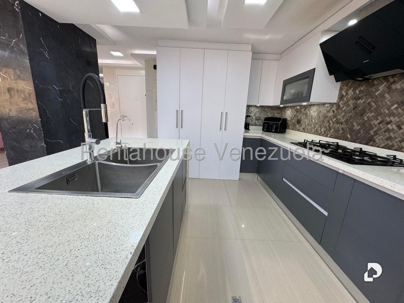 Apartamento en La Alameda, Caracas – 18