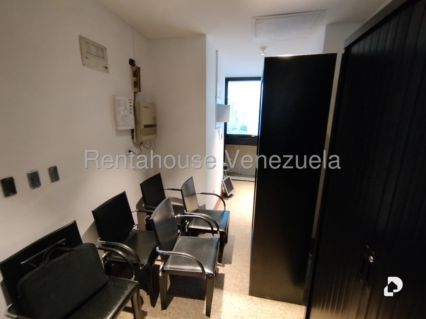 Oficina en El Rosal, Caracas – 13