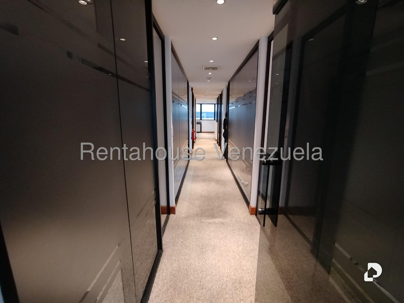Oficina en El Rosal, Caracas – 12
