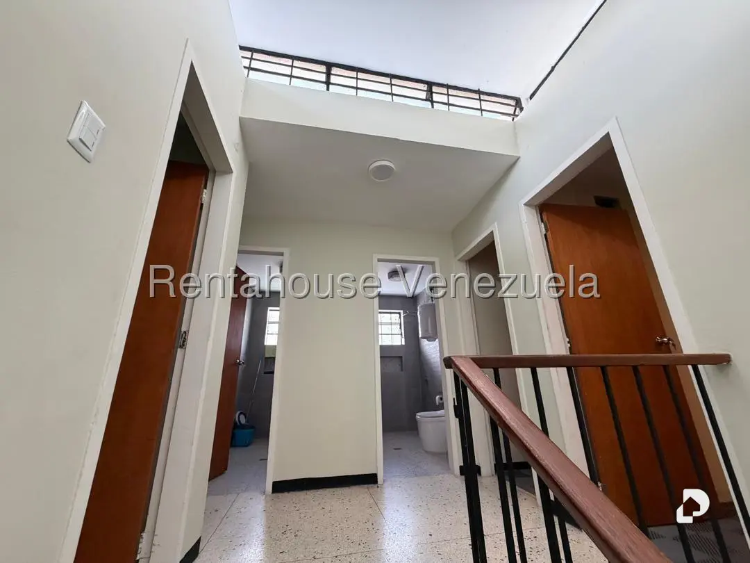 House in La California Norte, Caracas – 10