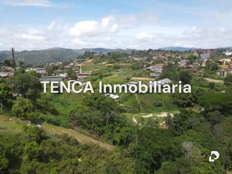 Land in La Unión, Caracas – 1
