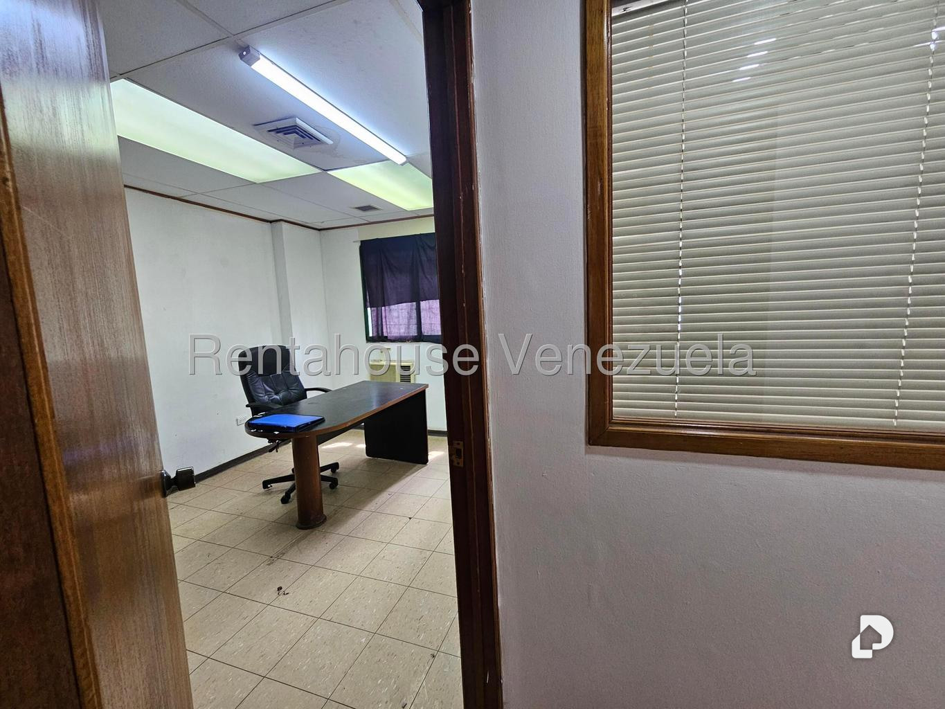 Oficina en Parroquia Catedral, Caracas – 12