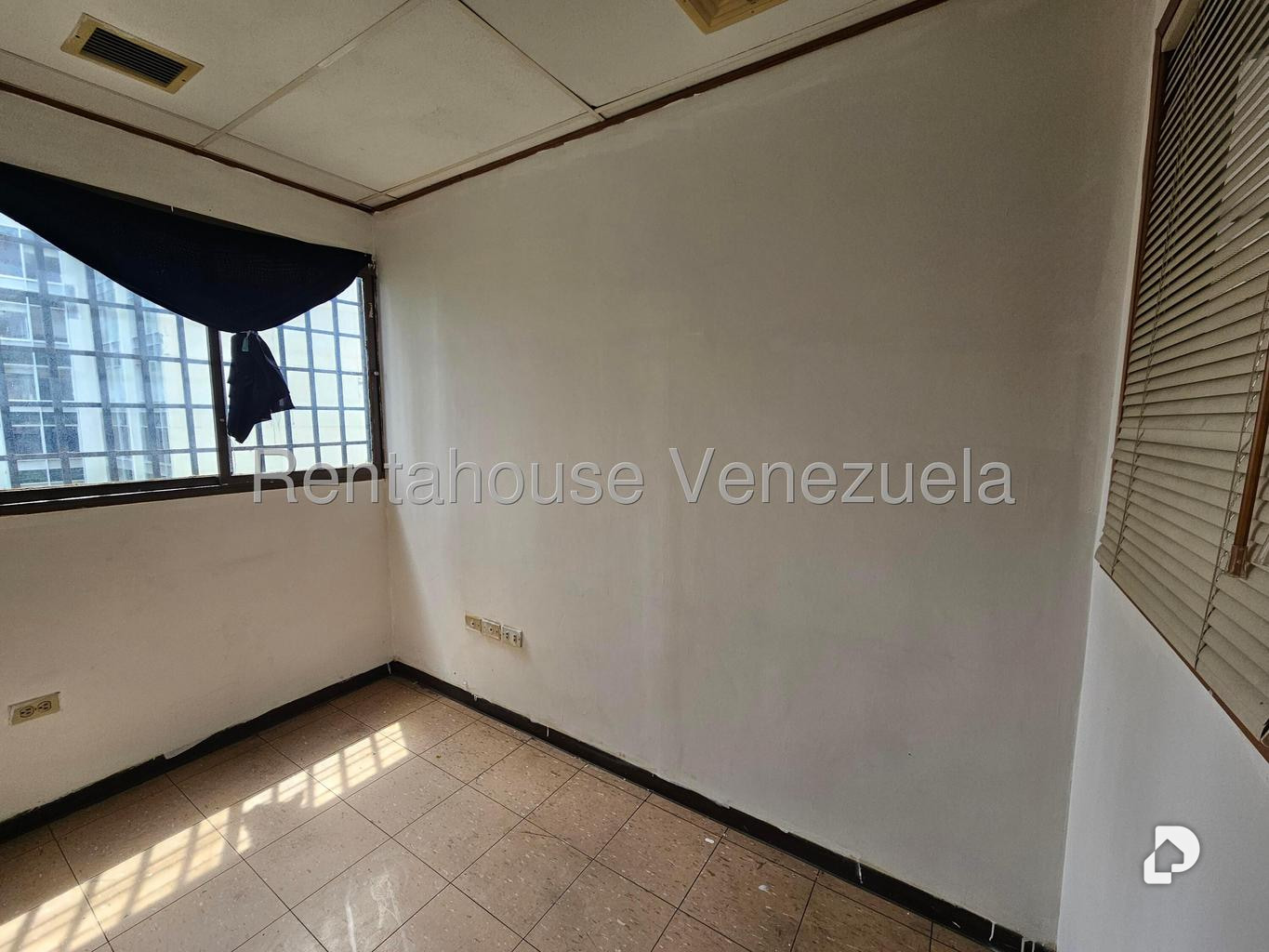 Oficina en Parroquia Catedral, Caracas – 11