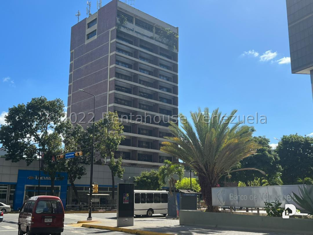 Oficina en Los Palos Grandes, Caracas – 1