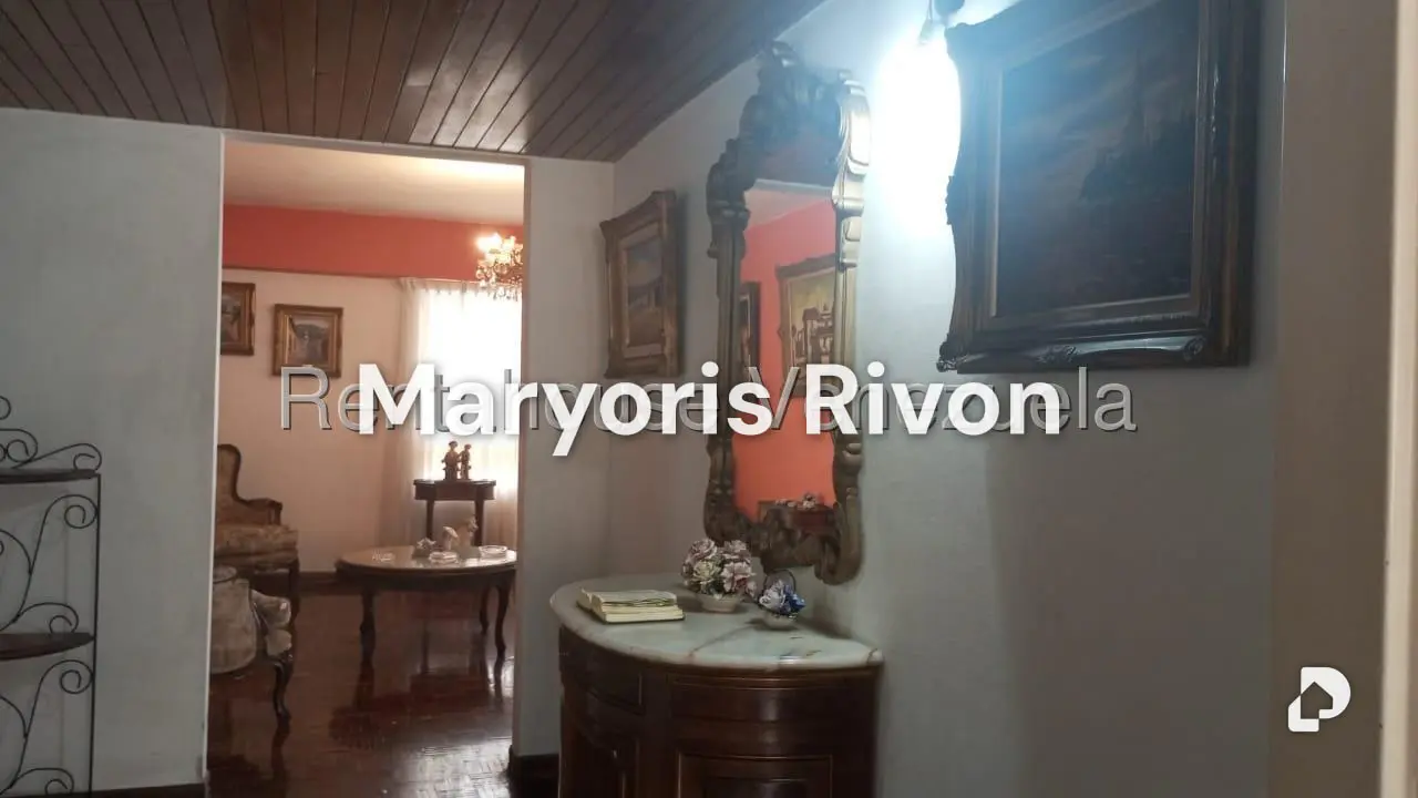 Apartamento en Santa Rosa de Lima, Caracas – 11