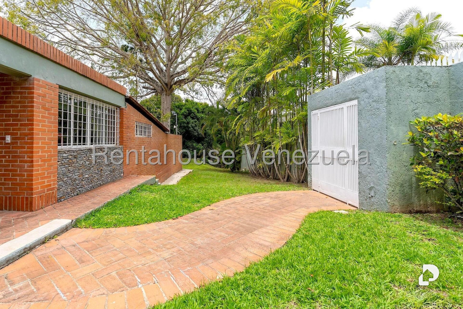 Casa en La Lagunita Country Club, Caracas – 1