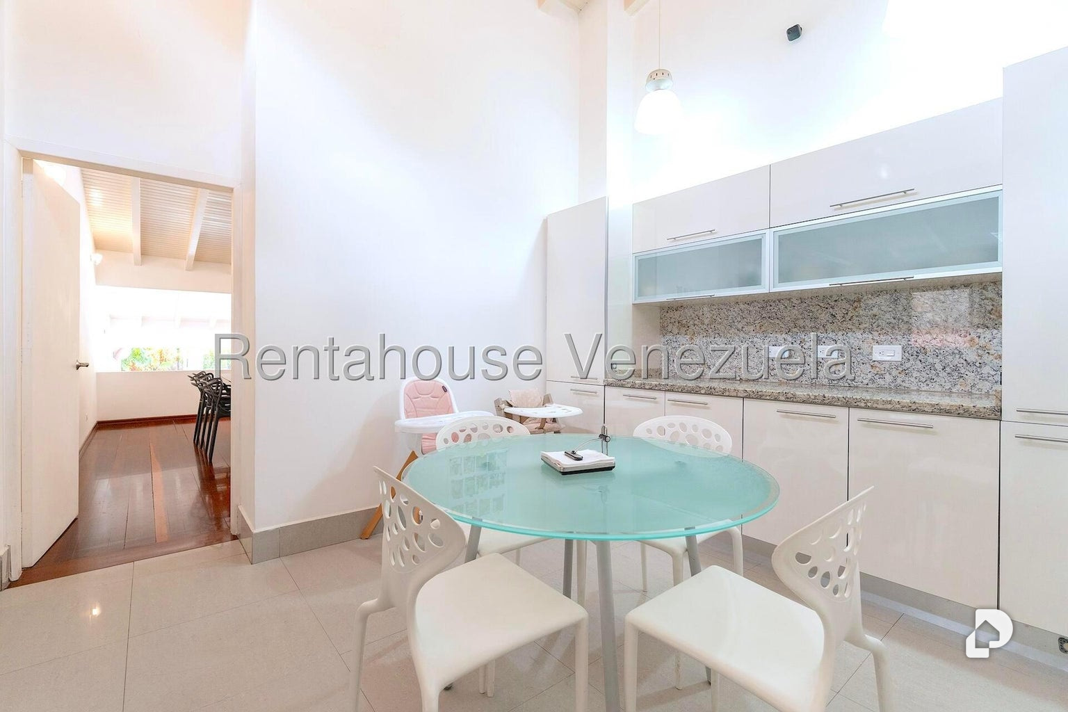 Casa en La Lagunita Country Club, Caracas – 22