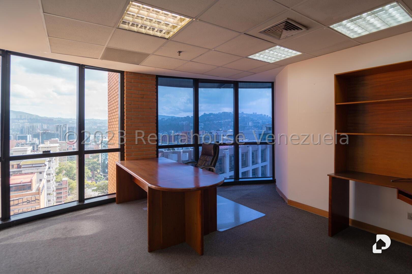 Oficina en Campo Alegre, Caracas – 14