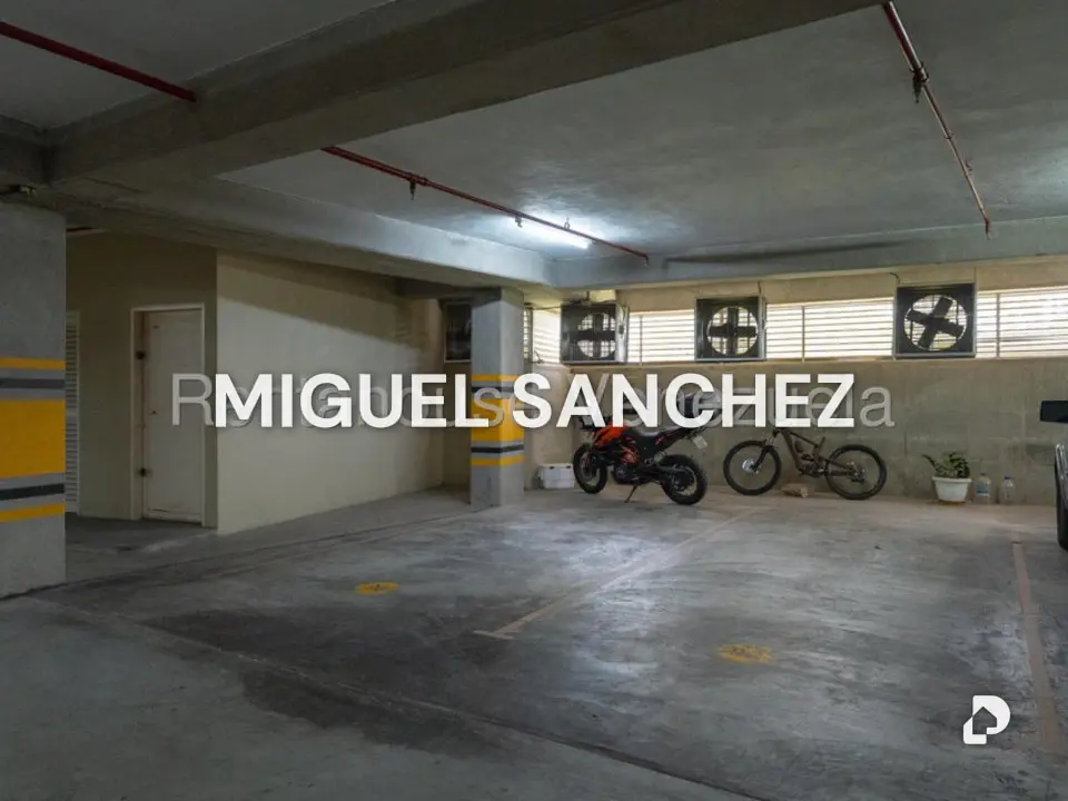 Apartamento en Santa Rosa de Lima, Caracas – 29