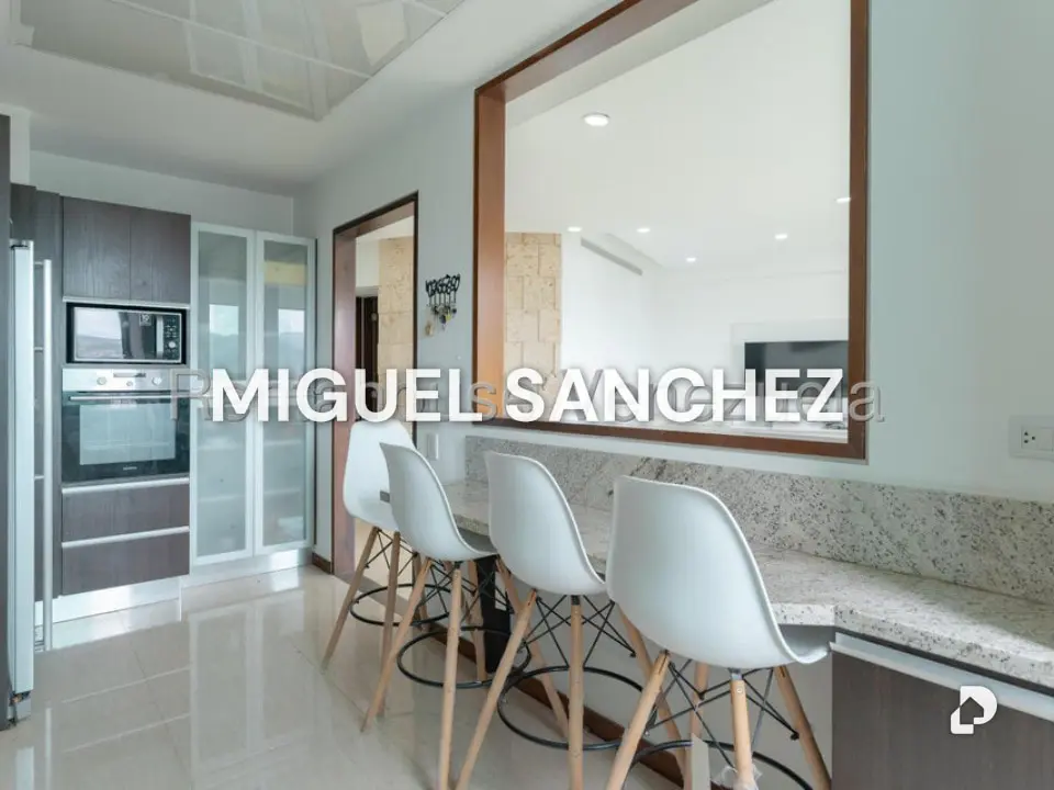 Apartamento en Santa Rosa de Lima, Caracas – 17