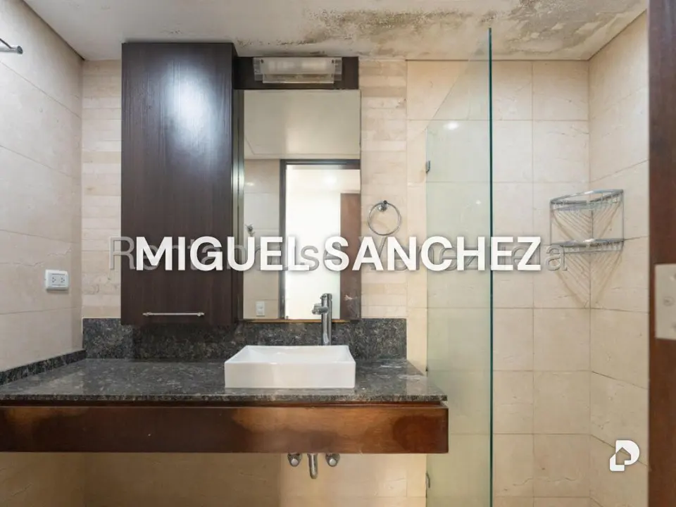 Apartamento en Santa Rosa de Lima, Caracas – 26