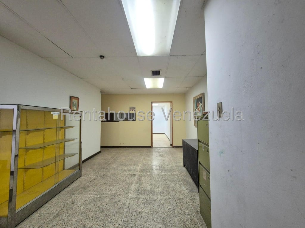 Local comercial en Parroquia Santa Teresa, Caracas - 1