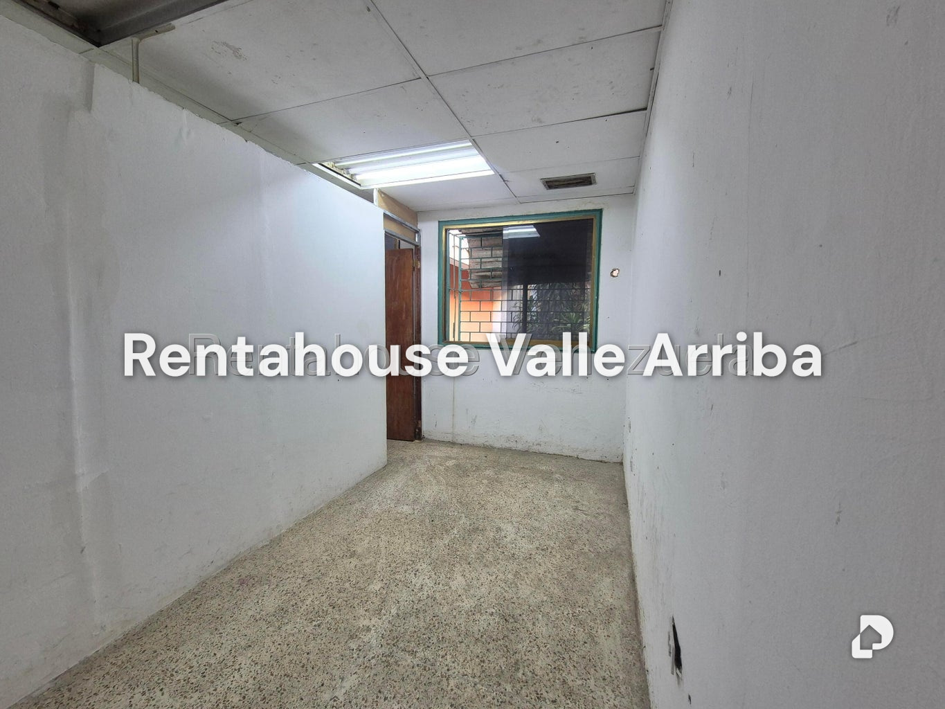 Local comercial en Parroquia Santa Teresa, Caracas – 15