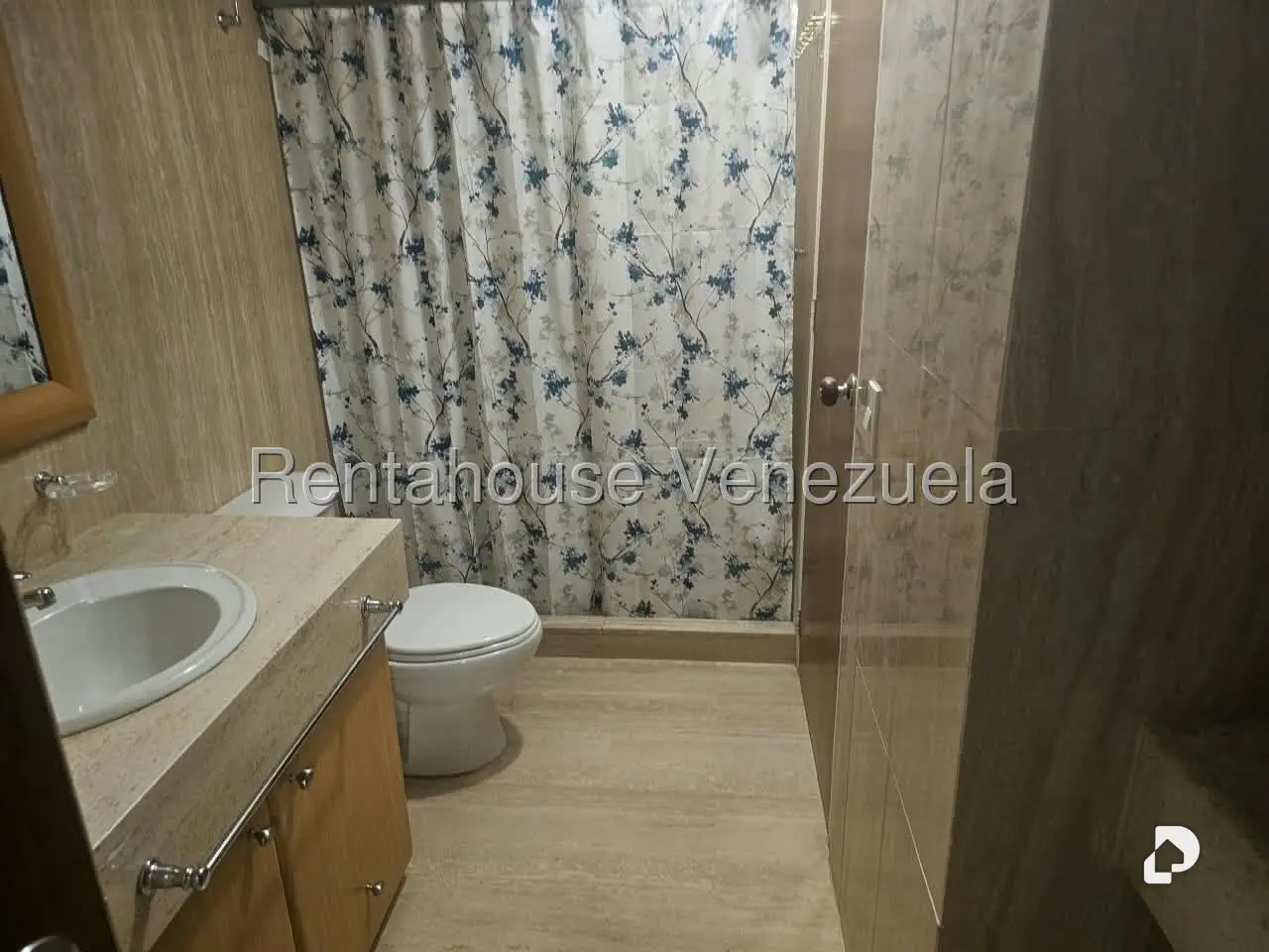 Apartamento en El Rosal, Caracas – 14